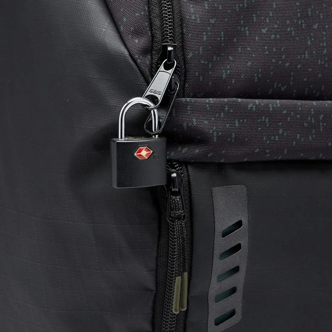 25L Backpack Urban - Black / Reflective