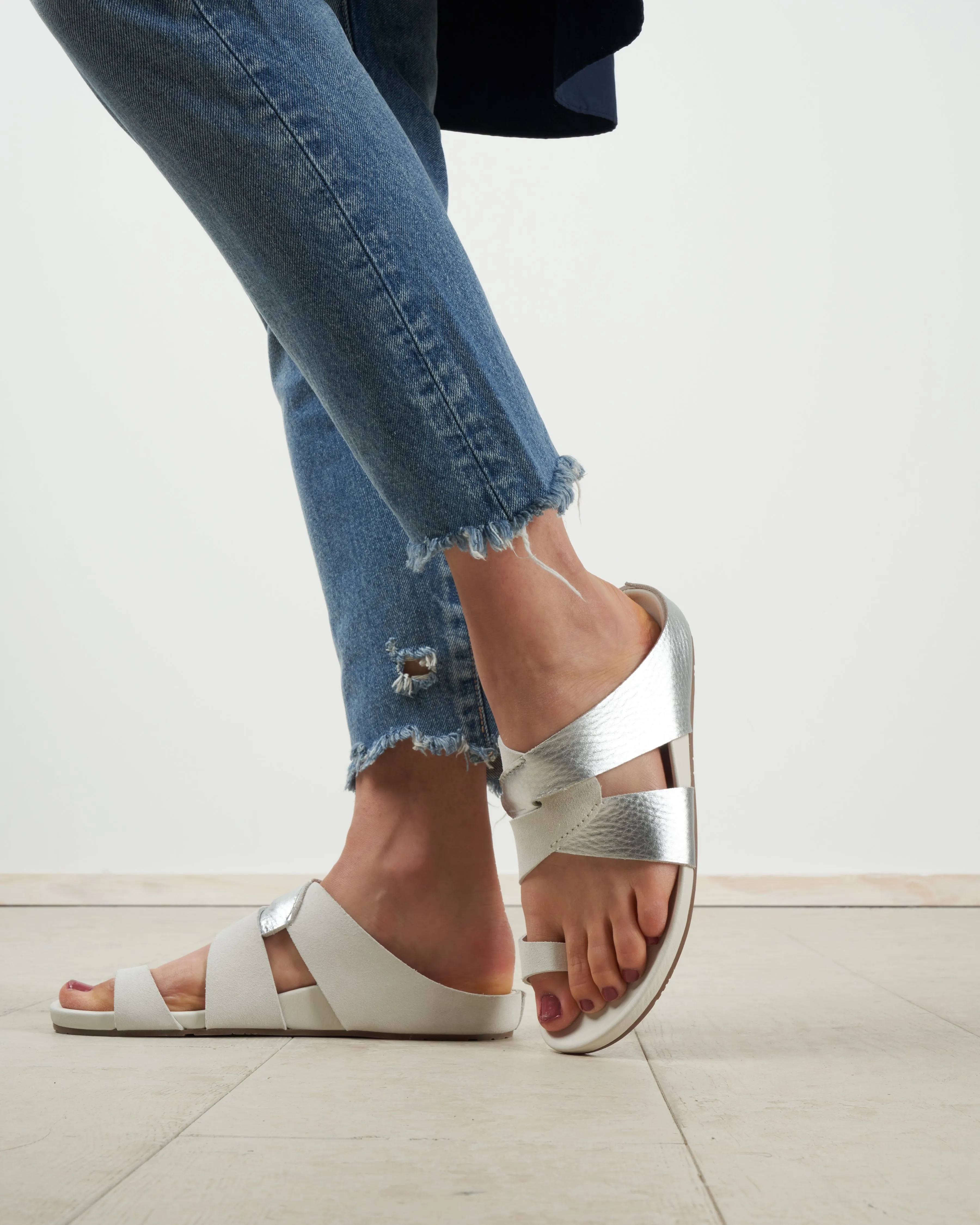 almira sandal - chalk castoro cervo lame