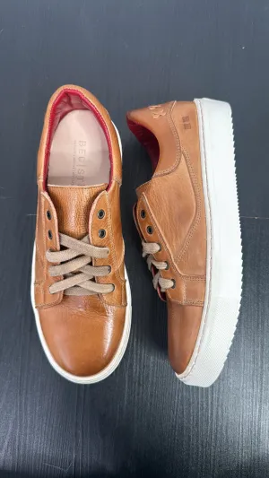 Bedstu Azeli, Tan Rustic