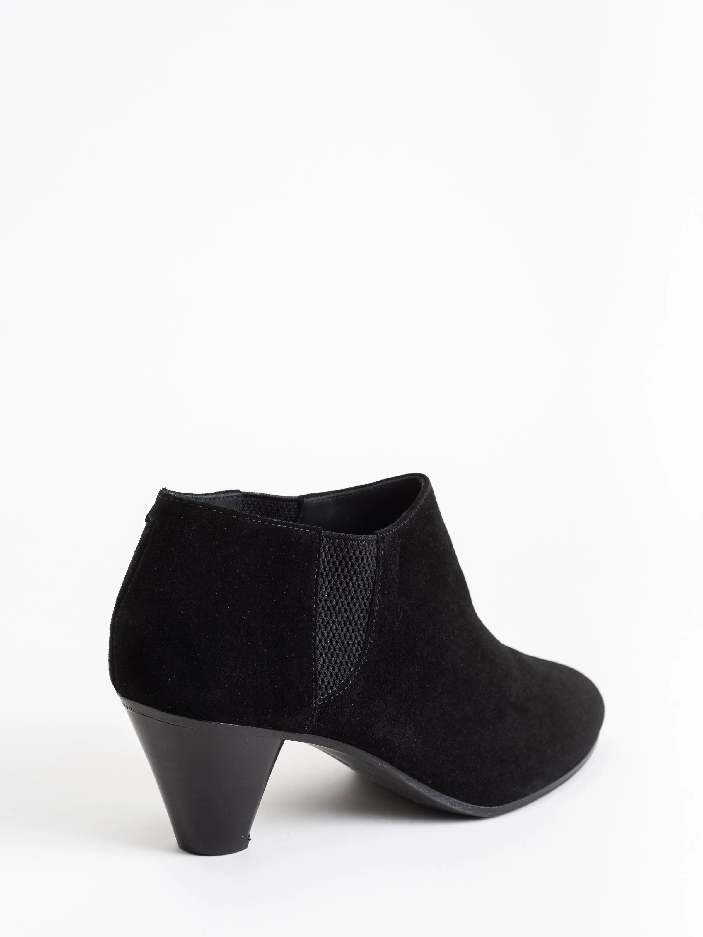 cassandra boot - black