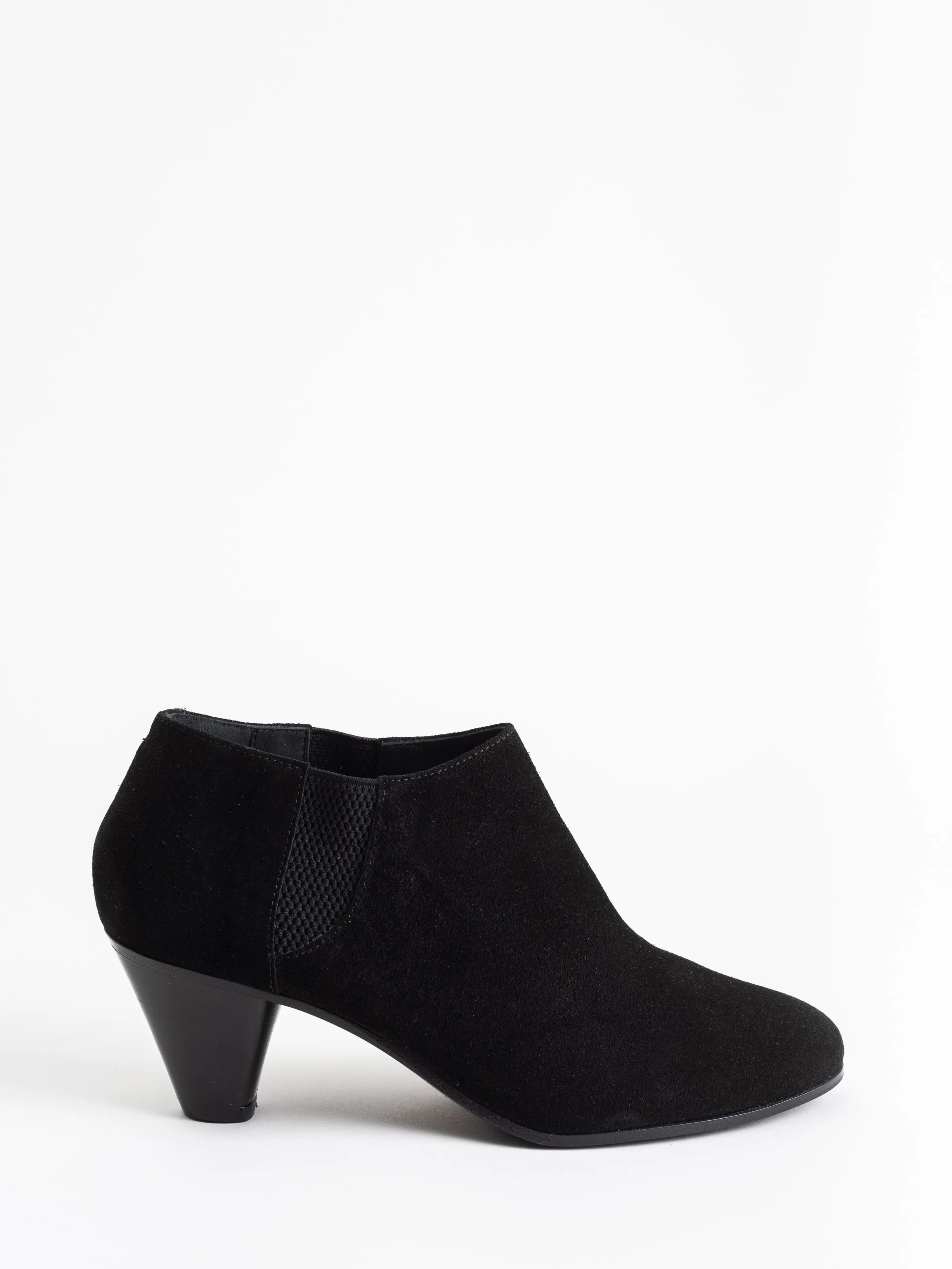 cassandra boot - black