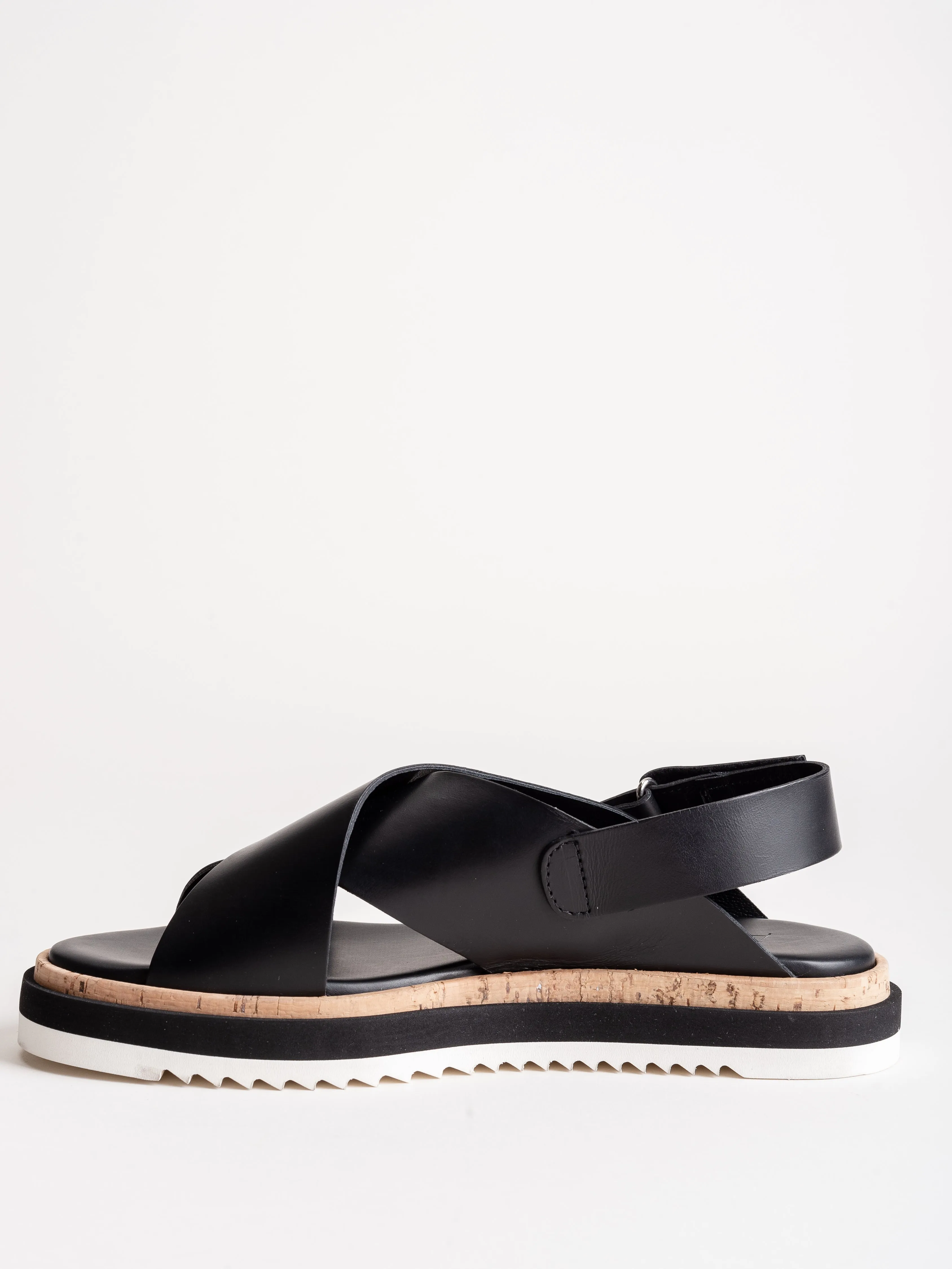 criss-cross sandal - black