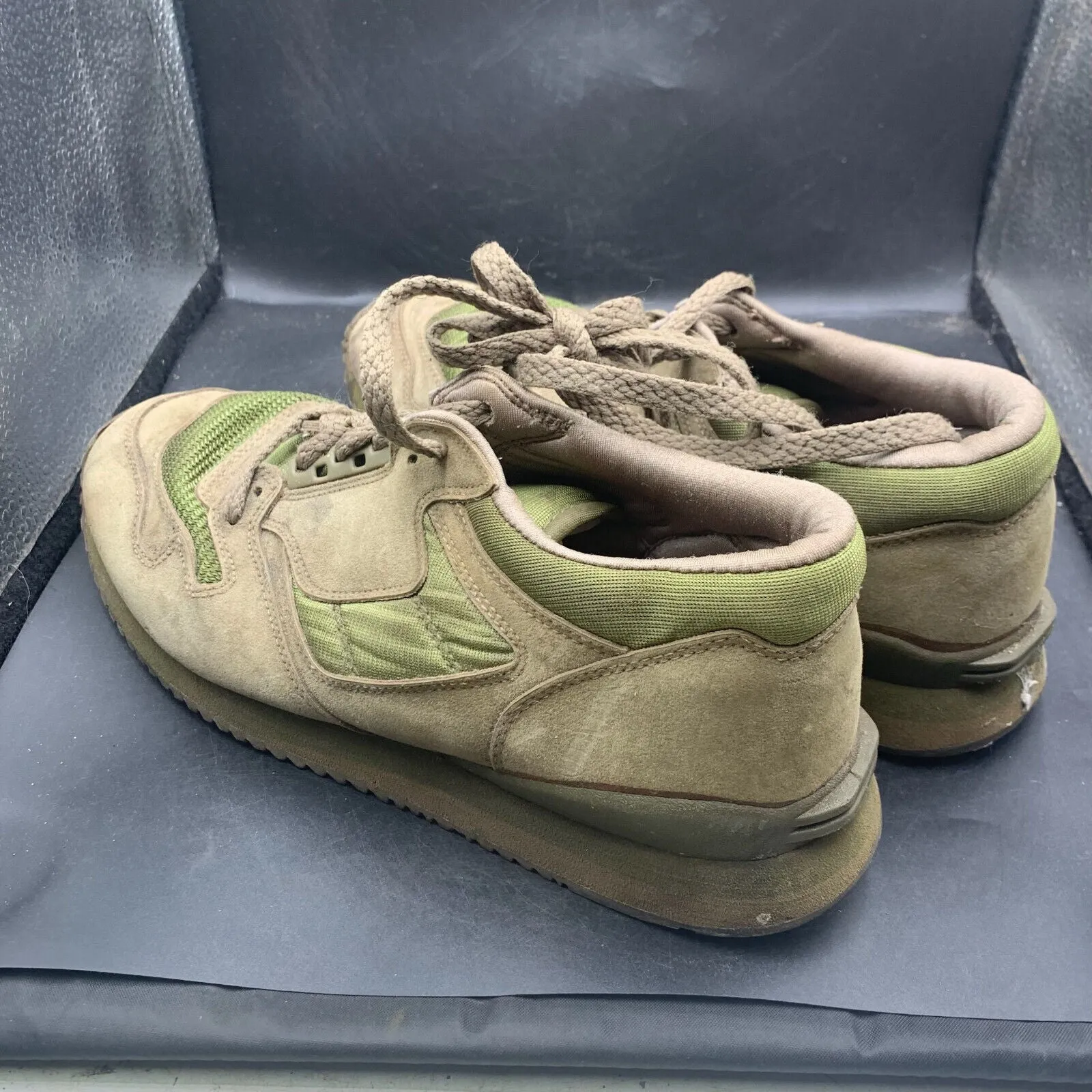 Genuine British Army Green PT Running Shoes Gym Trainers - Size UK 7 - EU 41