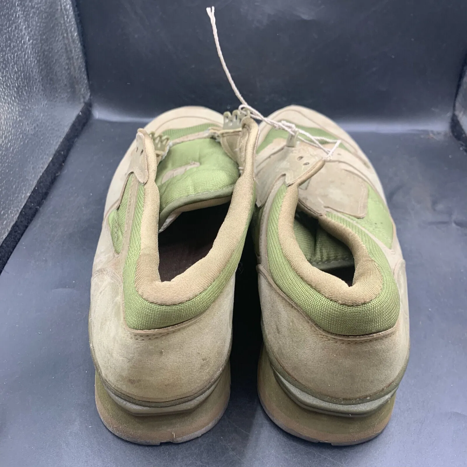 Genuine British Army Green PT Running Shoes Gym Trainers - Size UK 8 - EU 42