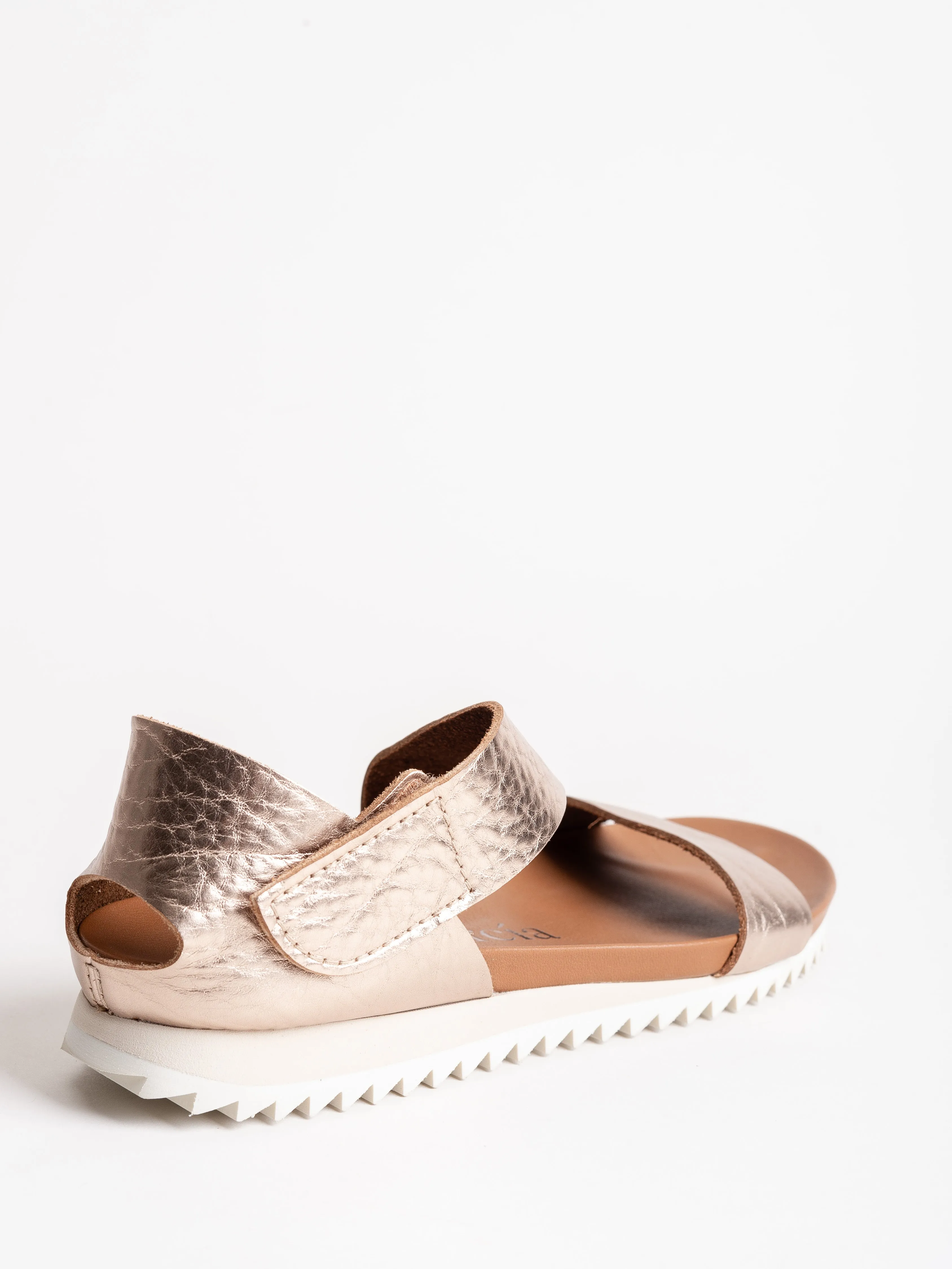 jedda sandal - hazelnut cervo lame