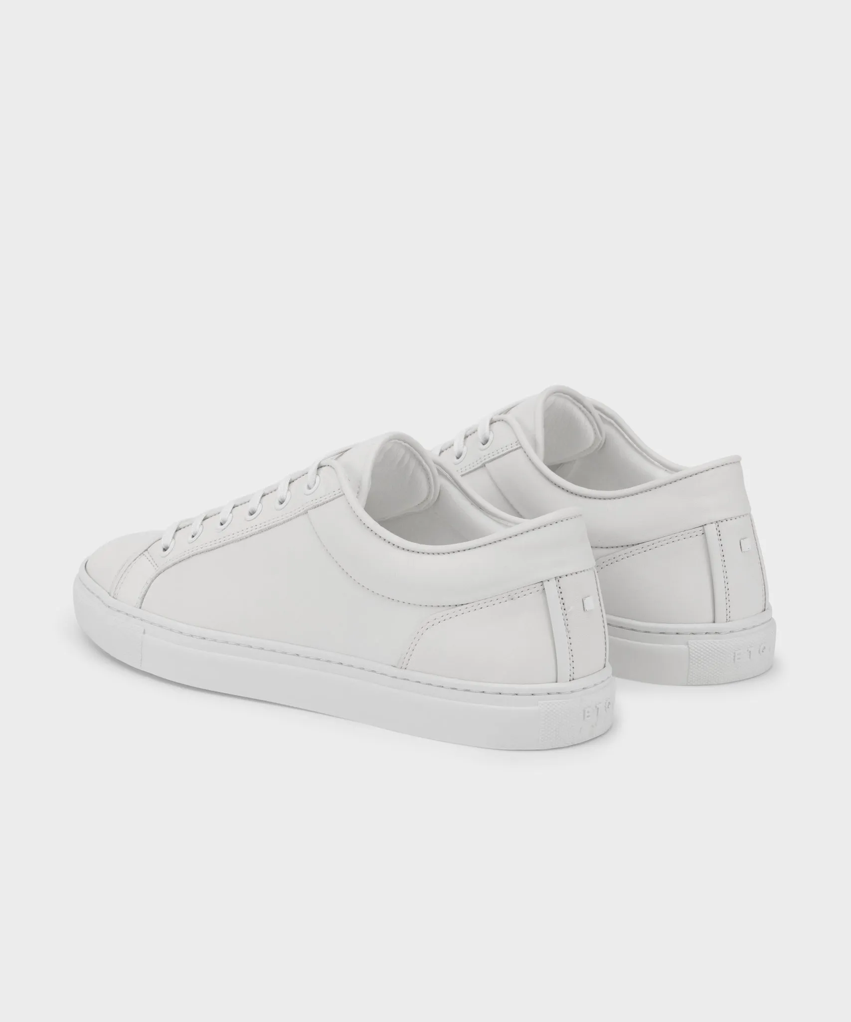 LT 01 Essence White