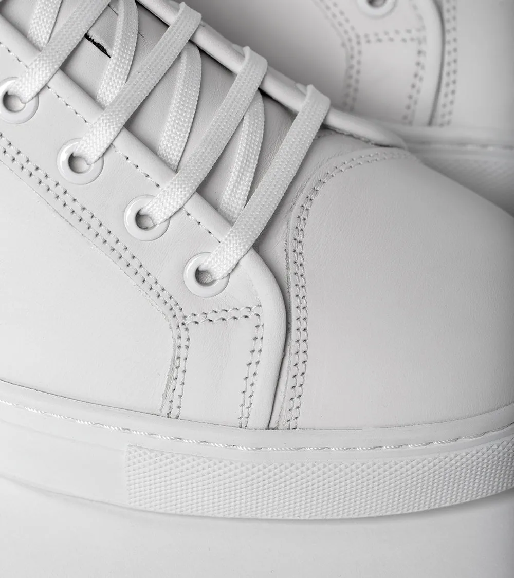LT 01 Essence White