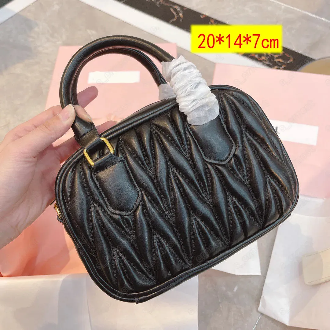 Matelasse Fashion Designer bags mini handbags Bowling Shoulder Bag Pleated wallet Leather Banquet tote