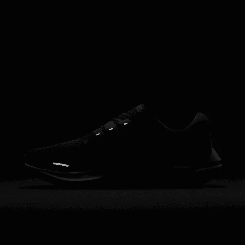 NIKE AIR ZOOM VOMERO 16