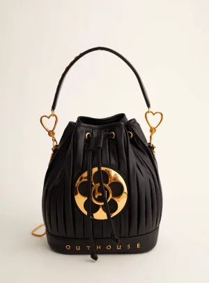 Outhouse   I   Oh Poppi East 9th Street Bucket Bag in Noir Black Vegan Leather Accessories OHBG21BB071