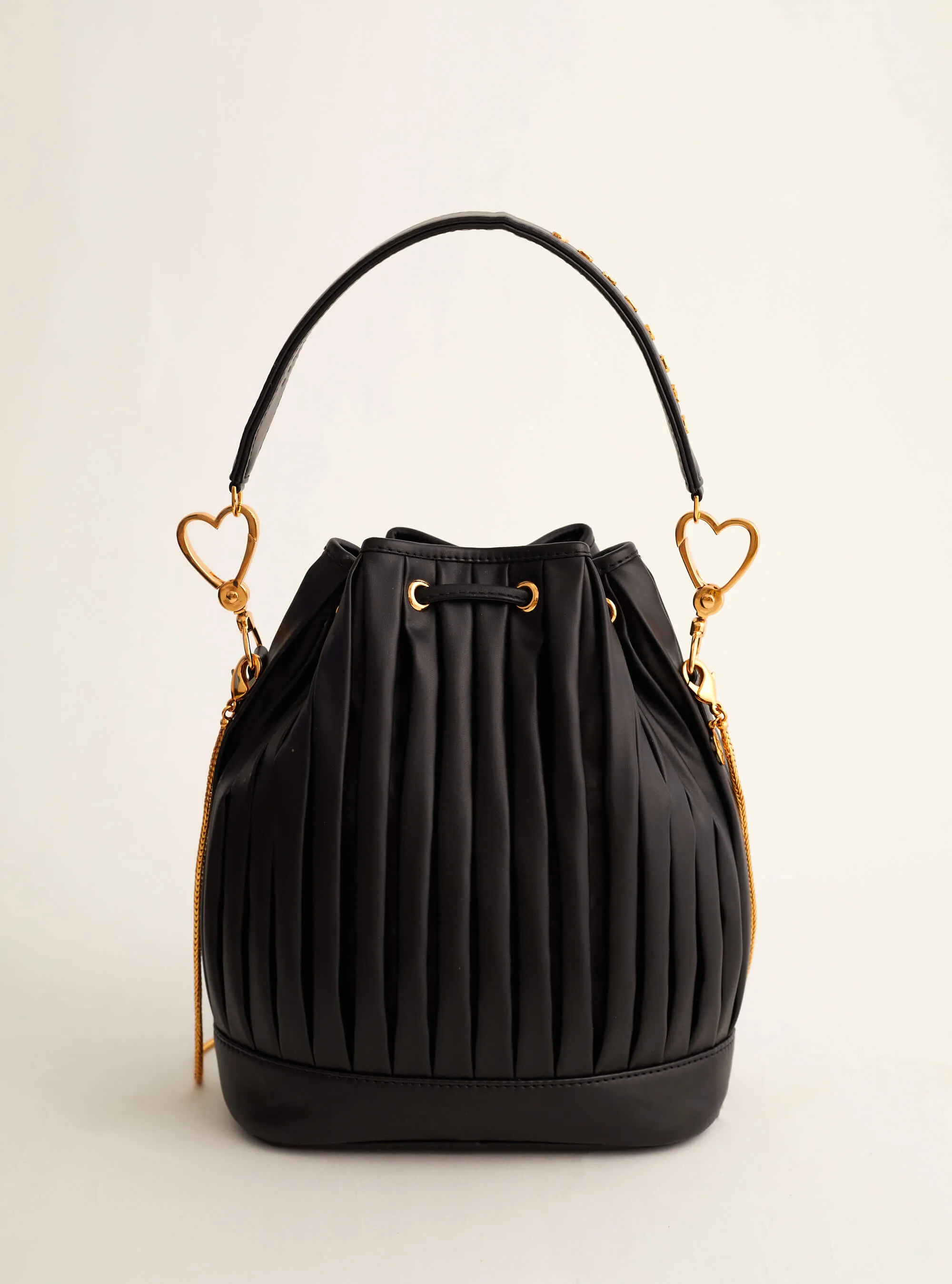 Outhouse   I   Oh Poppi East 9th Street Bucket Bag in Noir Black Vegan Leather Accessories OHBG21BB071