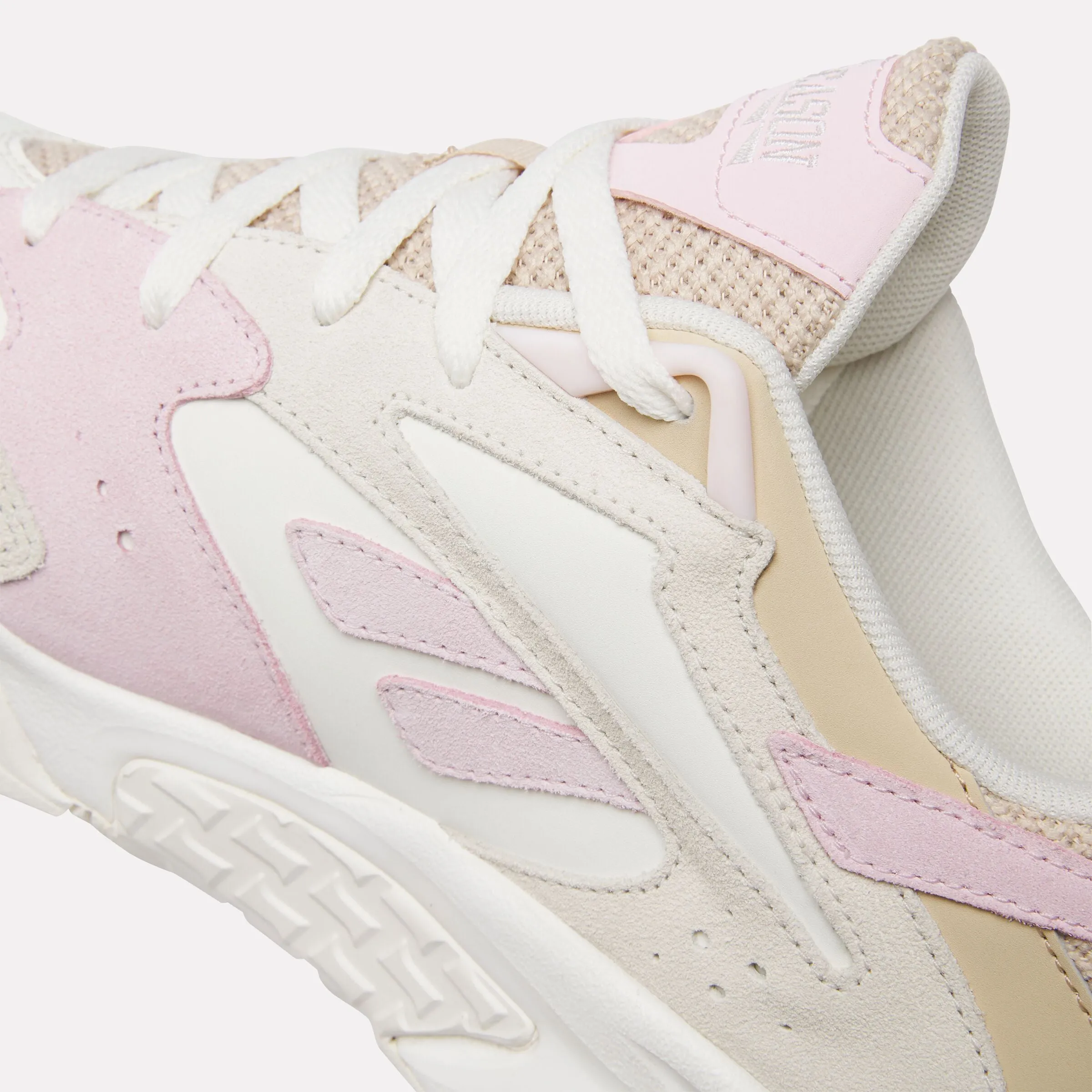 Preseason 94 Low Retro Shoes