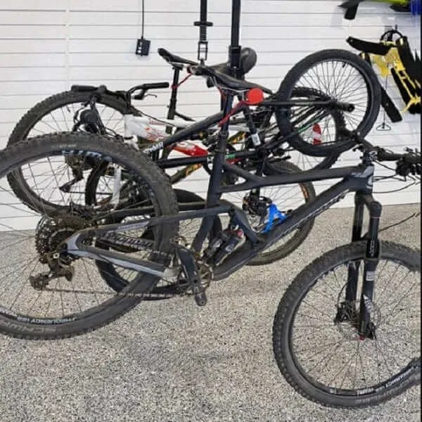 Proslat Garage Gator Compact 4 Bike Lift – 220 lb 68224K