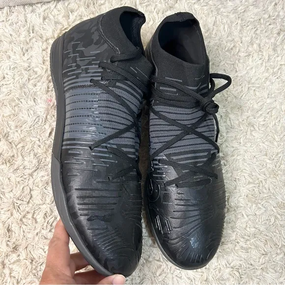 Puma future Z 3.1soccer shoes men’s size 13 black asphalt