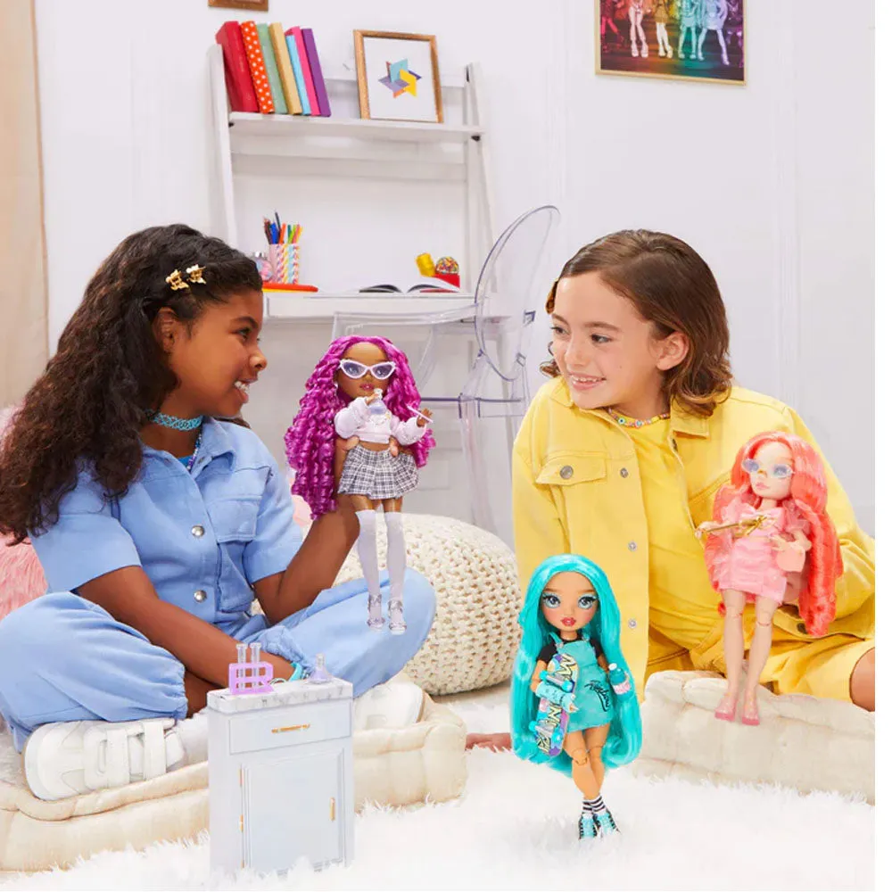Rainbow High - New Friends - Pinkly Paige