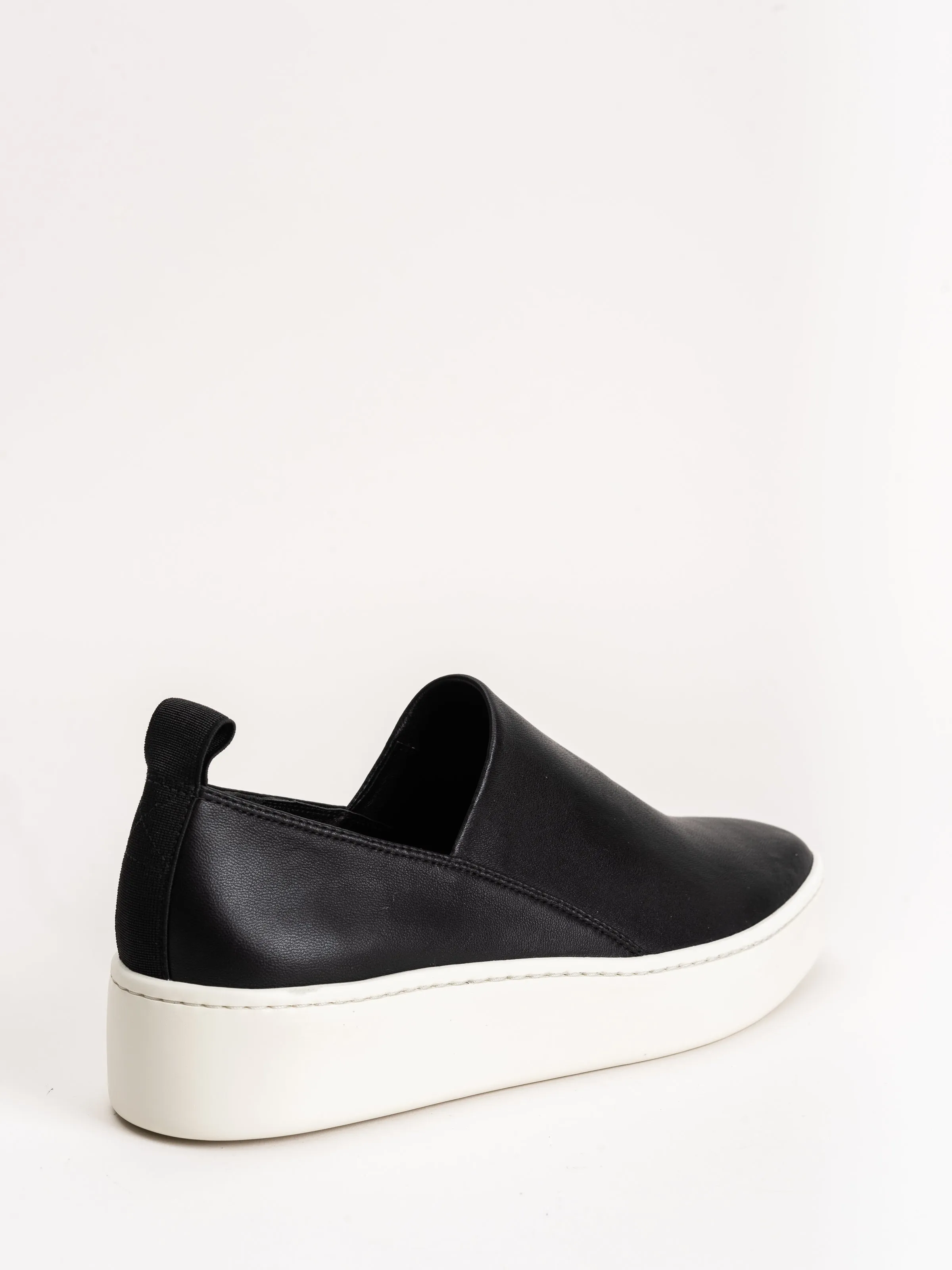 saxon sneaker - black