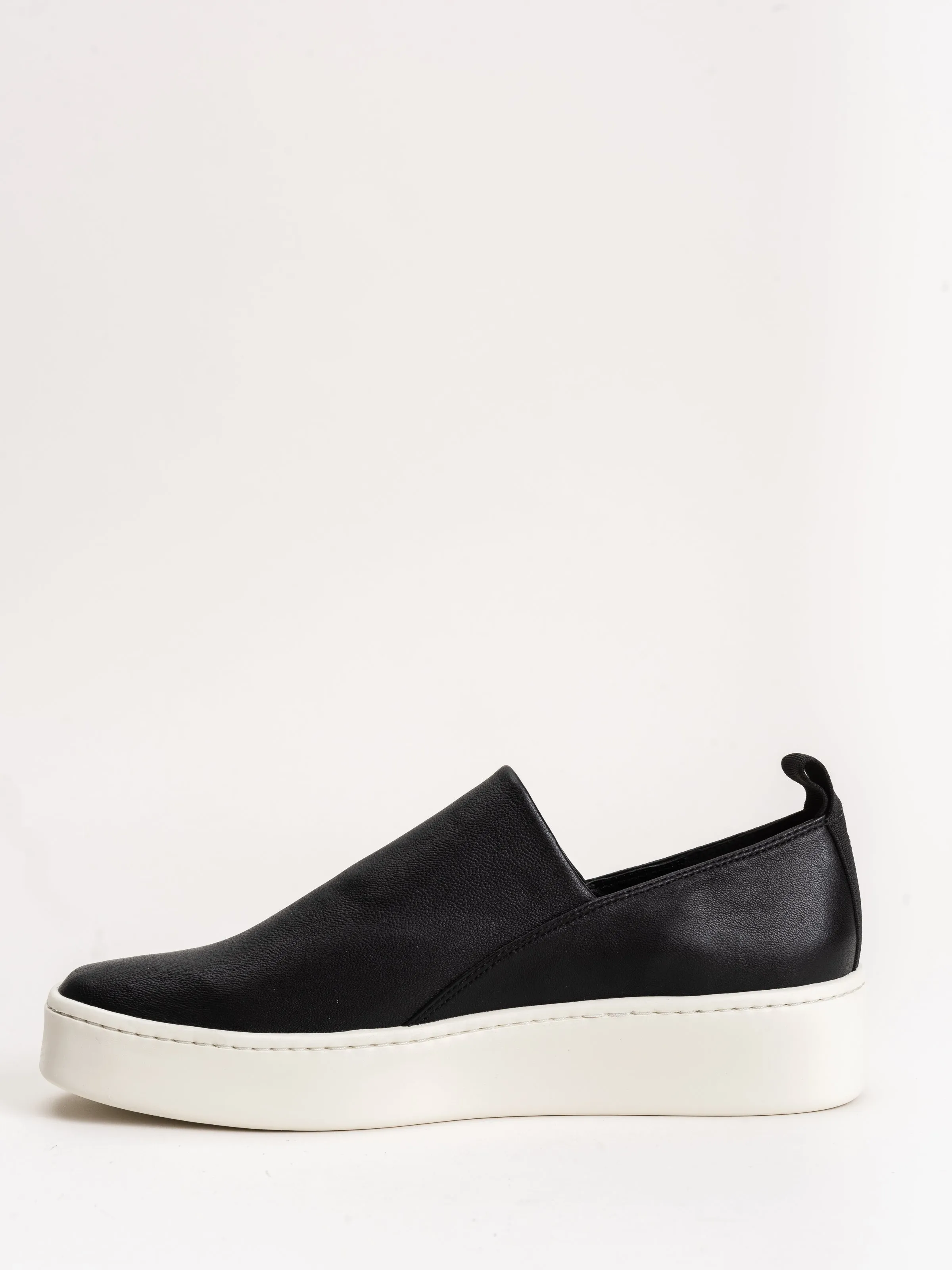 saxon sneaker - black