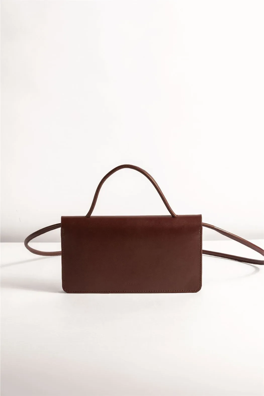 Tanned   I   Joe Sling      Cherry  TO/JS-CH  I Leather Bag