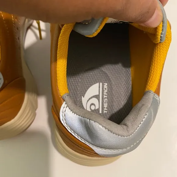 Thestron golf shoe Orange size 7