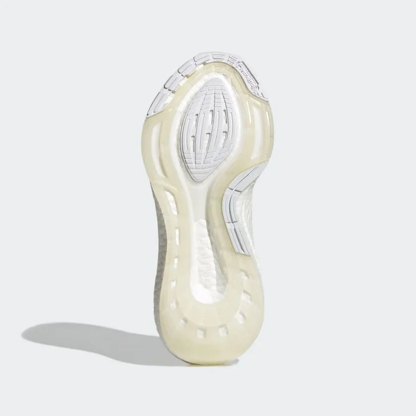 ULTRABOOST 22 WOMENS