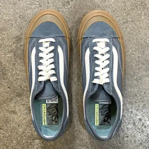 VANS   STYLE 136 DECON VR3 SF