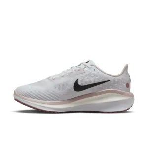 W NIKE VOMERO 17