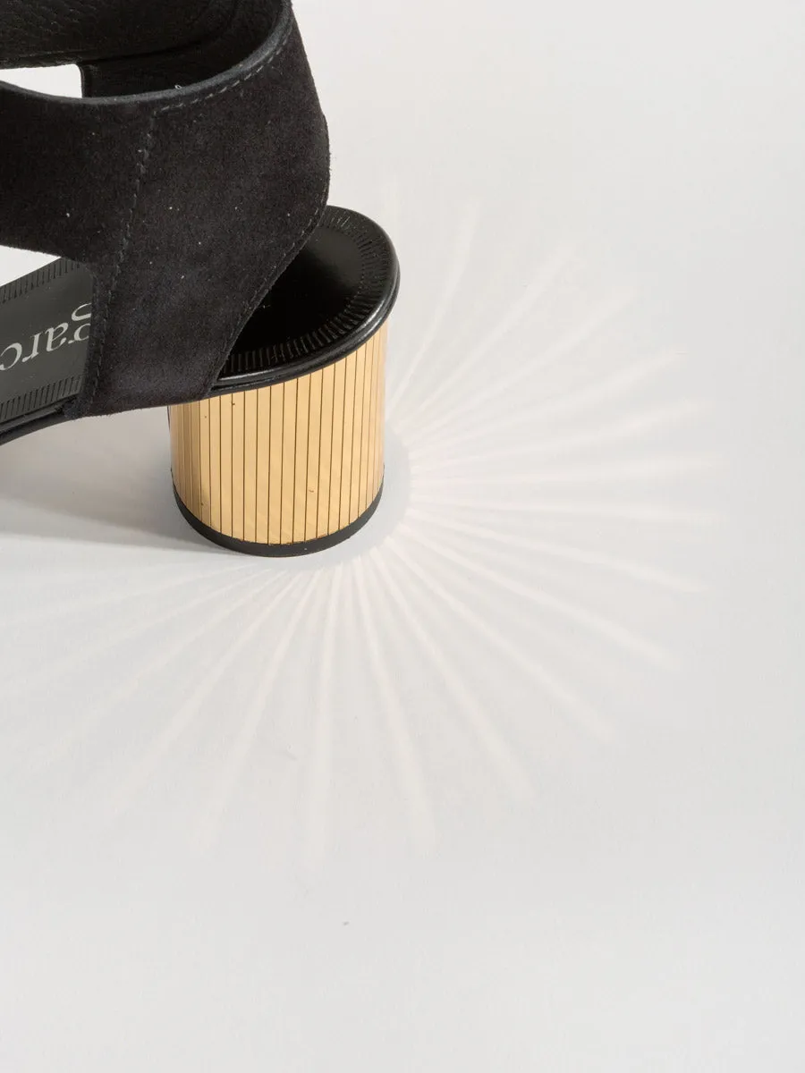 xoane heel